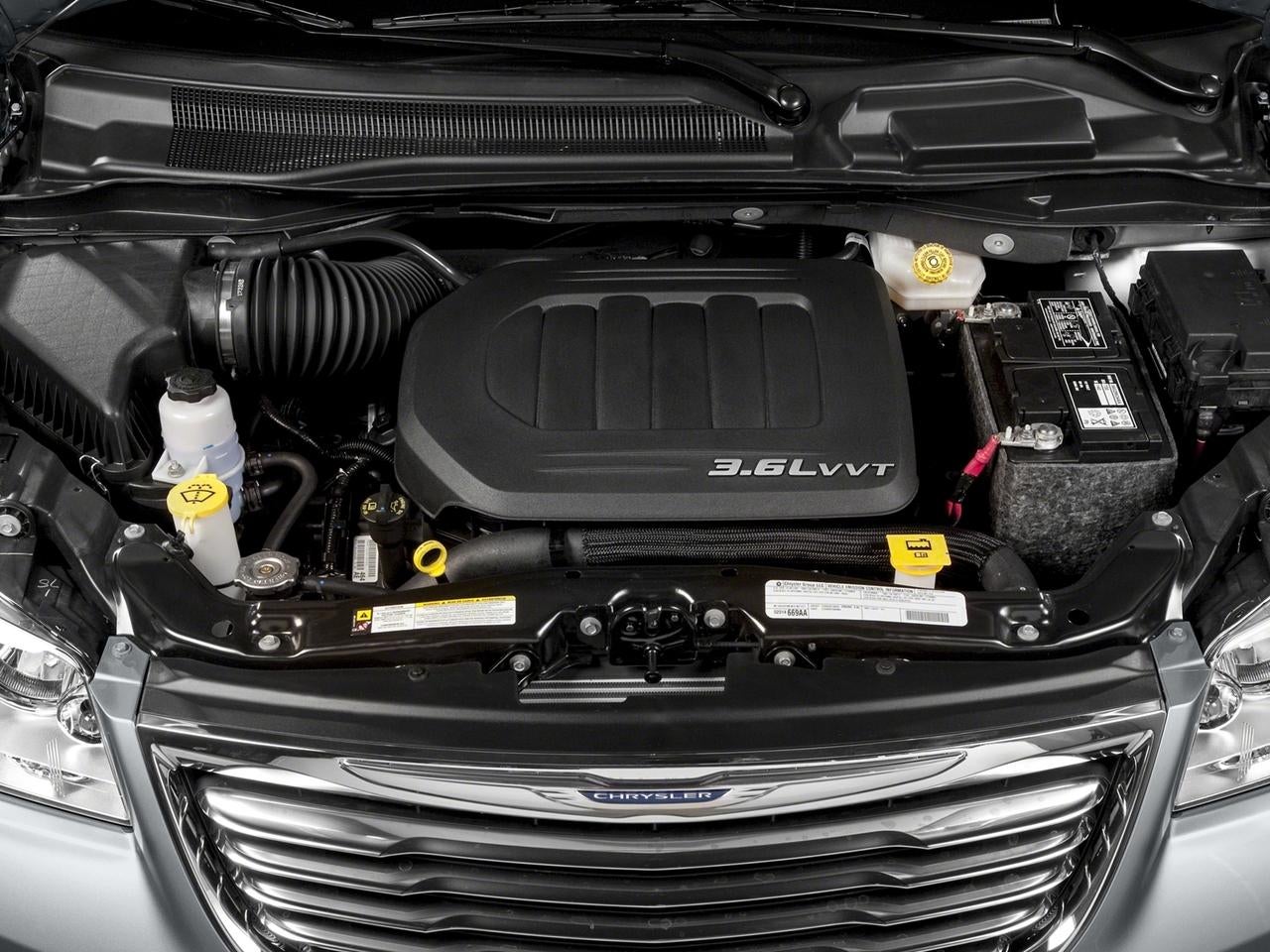 2016 Chrysler Town & Country 4dr Wgn Touring-L Anniversary Edition