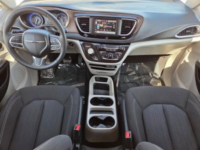 2023 Chrysler Voyager LX FWD