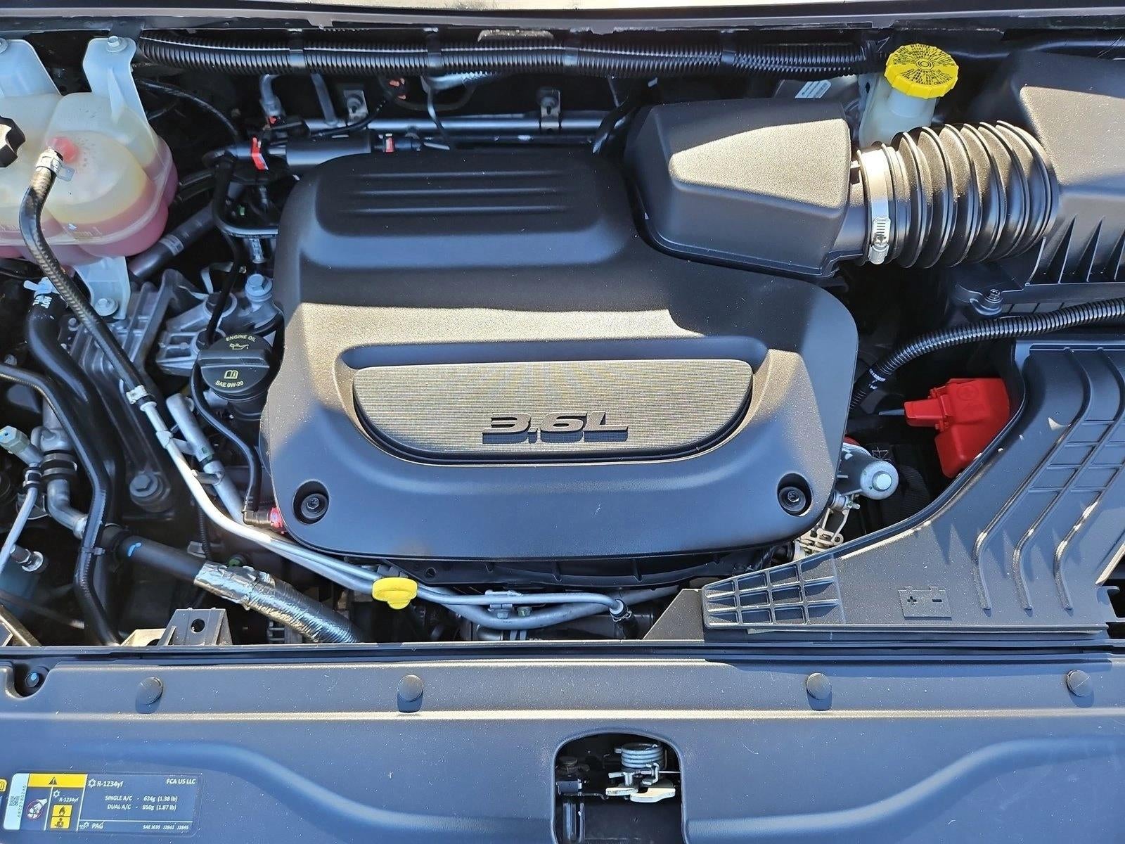 2023 Chrysler Voyager LX FWD