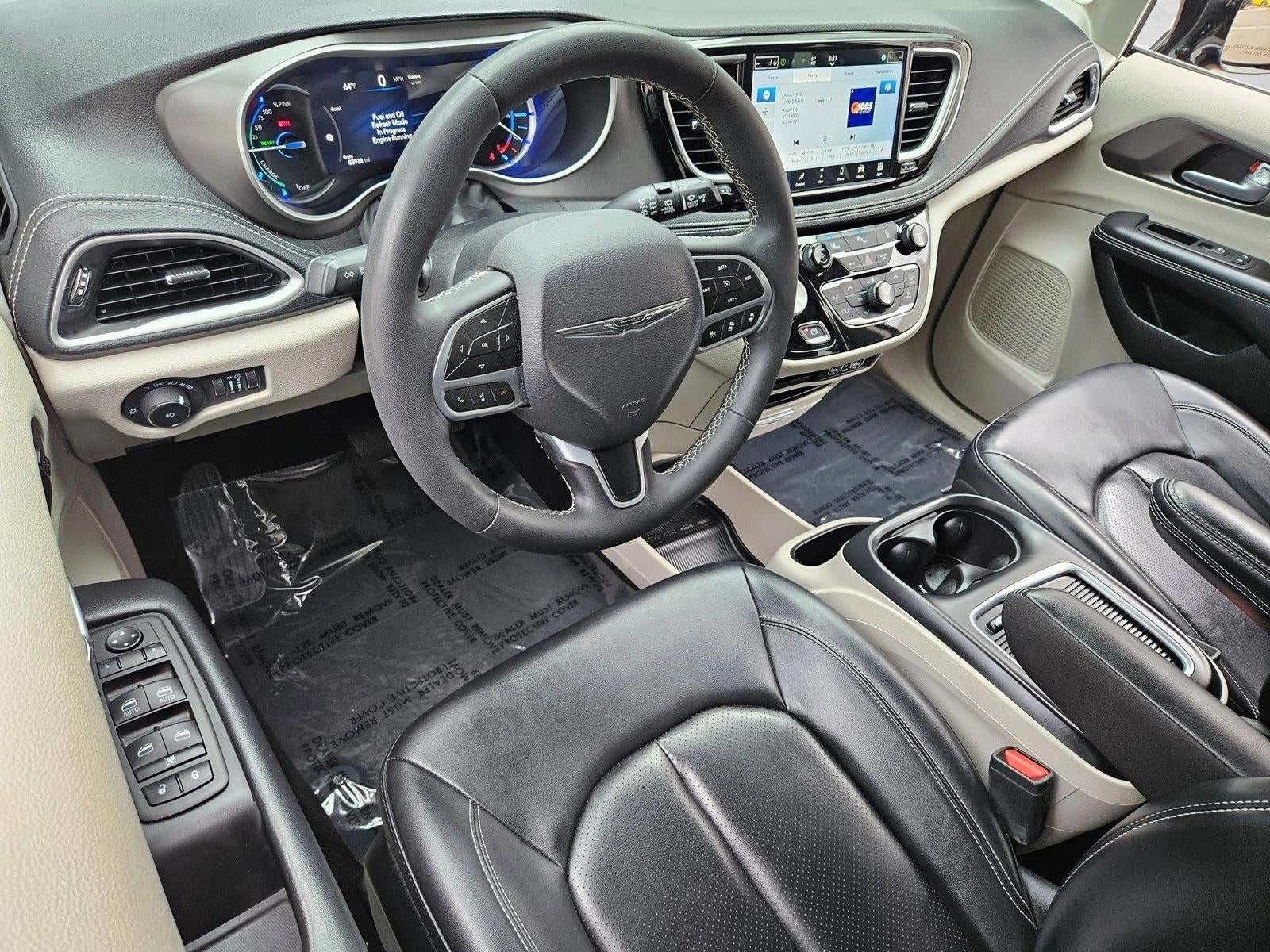 2024 Chrysler Pacifica Hybrid Select FWD