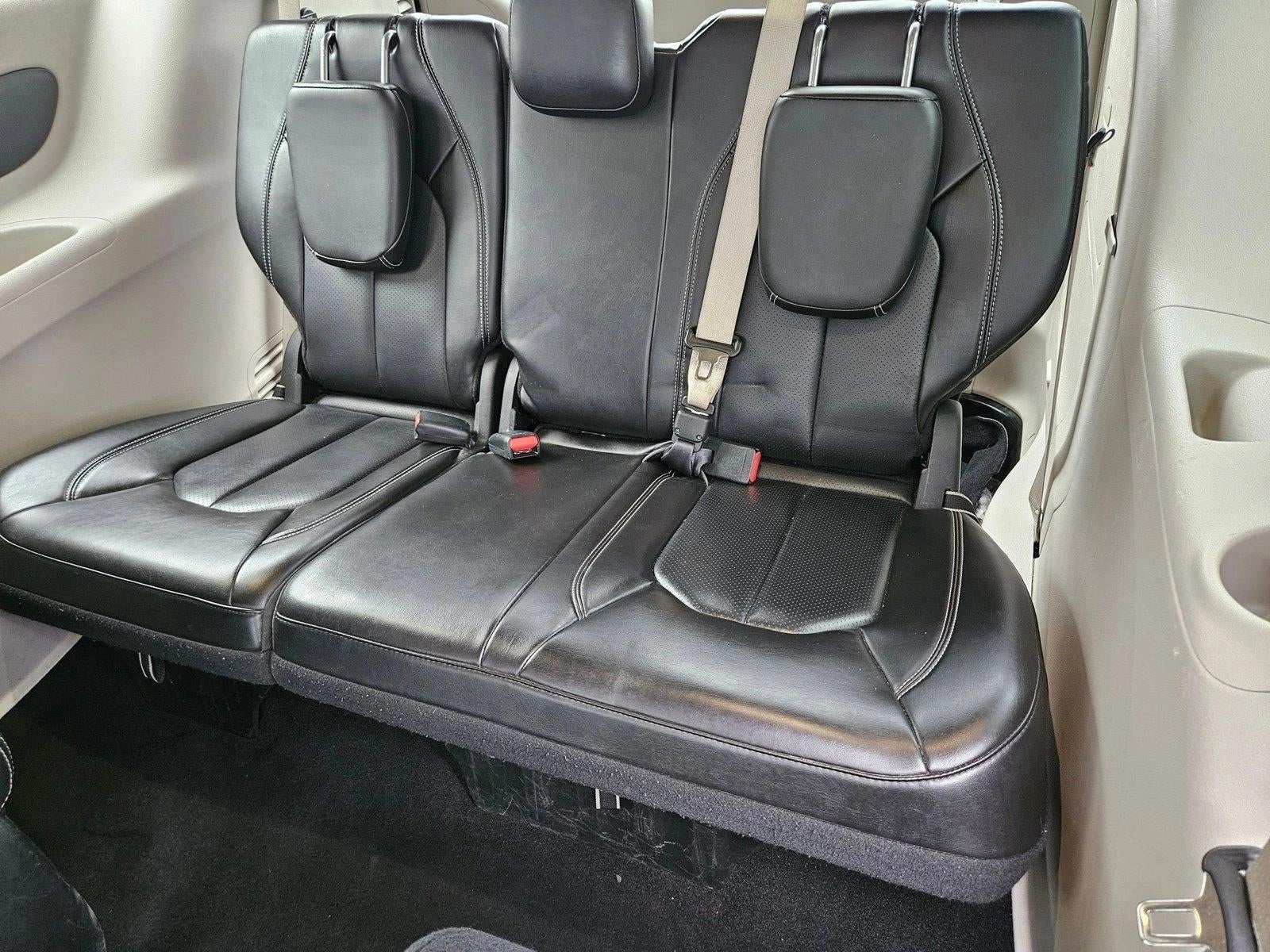 2024 Chrysler Pacifica Hybrid Select FWD