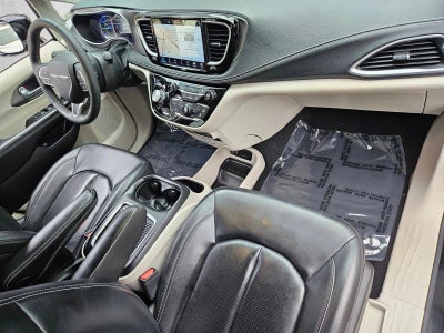 2024 Chrysler Pacifica Hybrid Select FWD