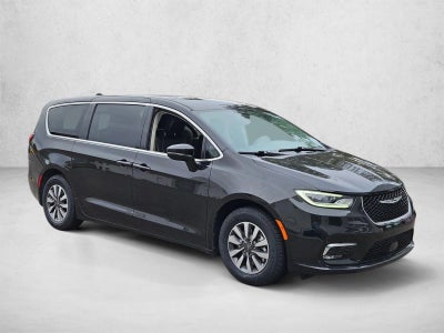 2024 Chrysler Pacifica Hybrid Select FWD