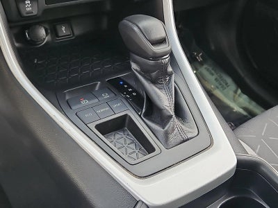 2020 Toyota RAV4 XLE FWD (Natl)