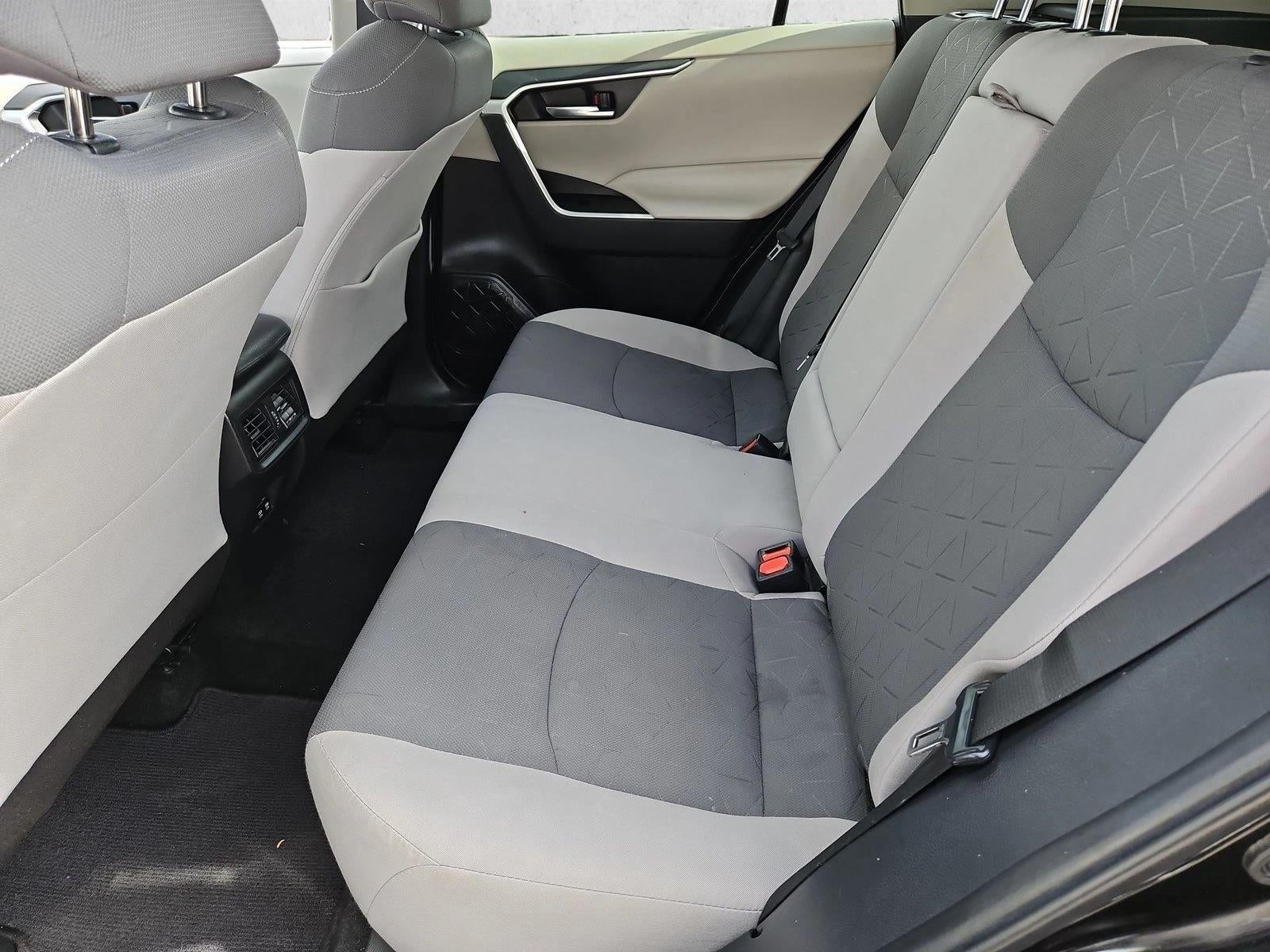 2020 Toyota RAV4 XLE FWD (Natl)