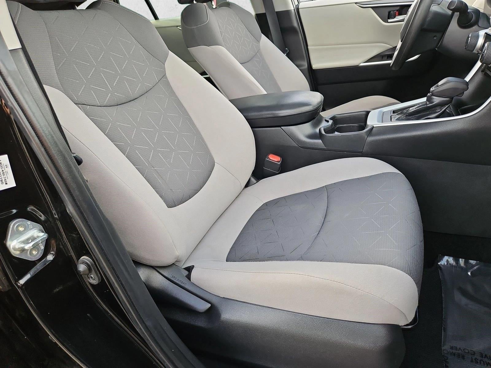 2020 Toyota RAV4 XLE FWD (Natl)