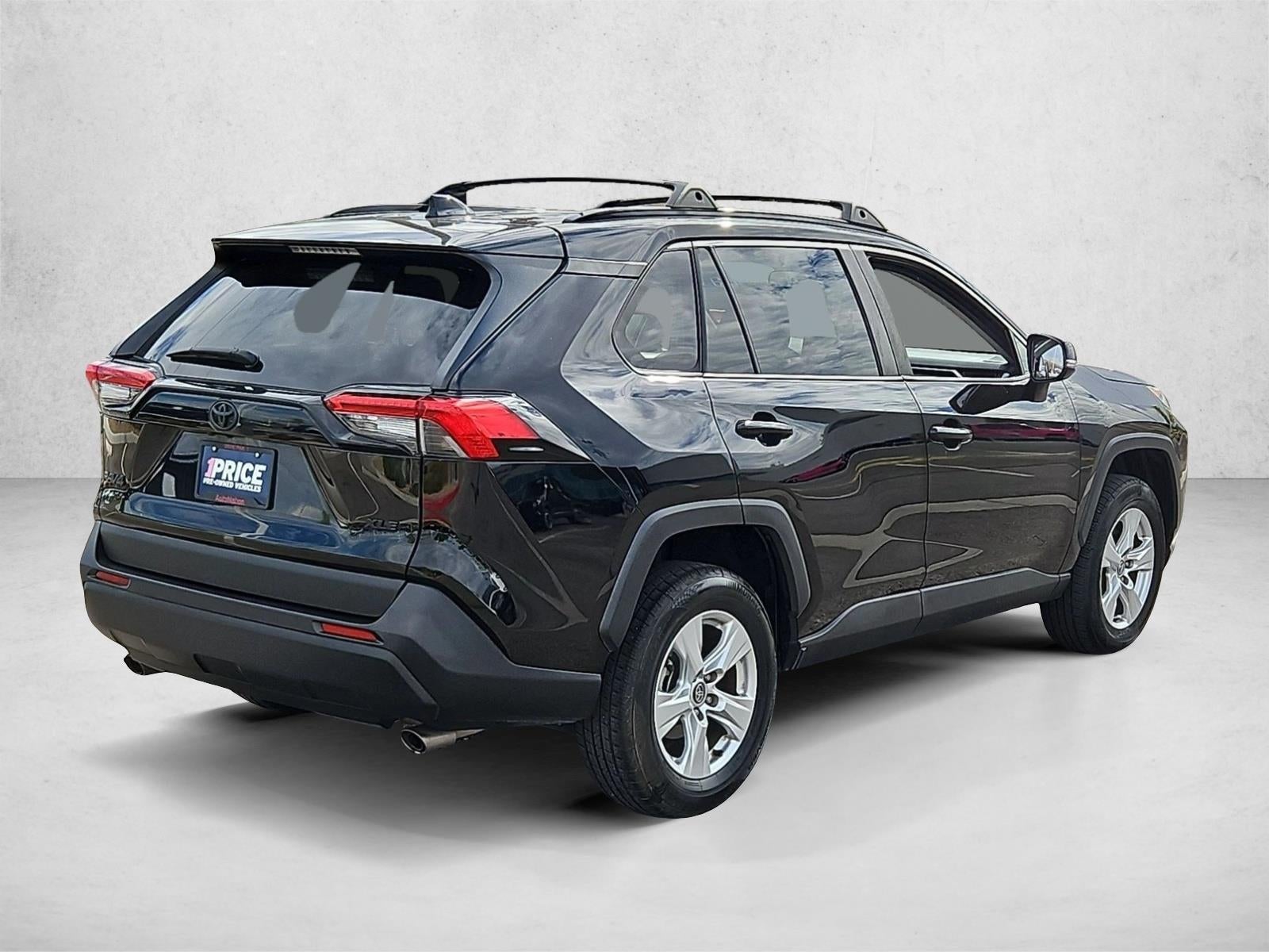 2020 Toyota RAV4 XLE FWD (Natl)