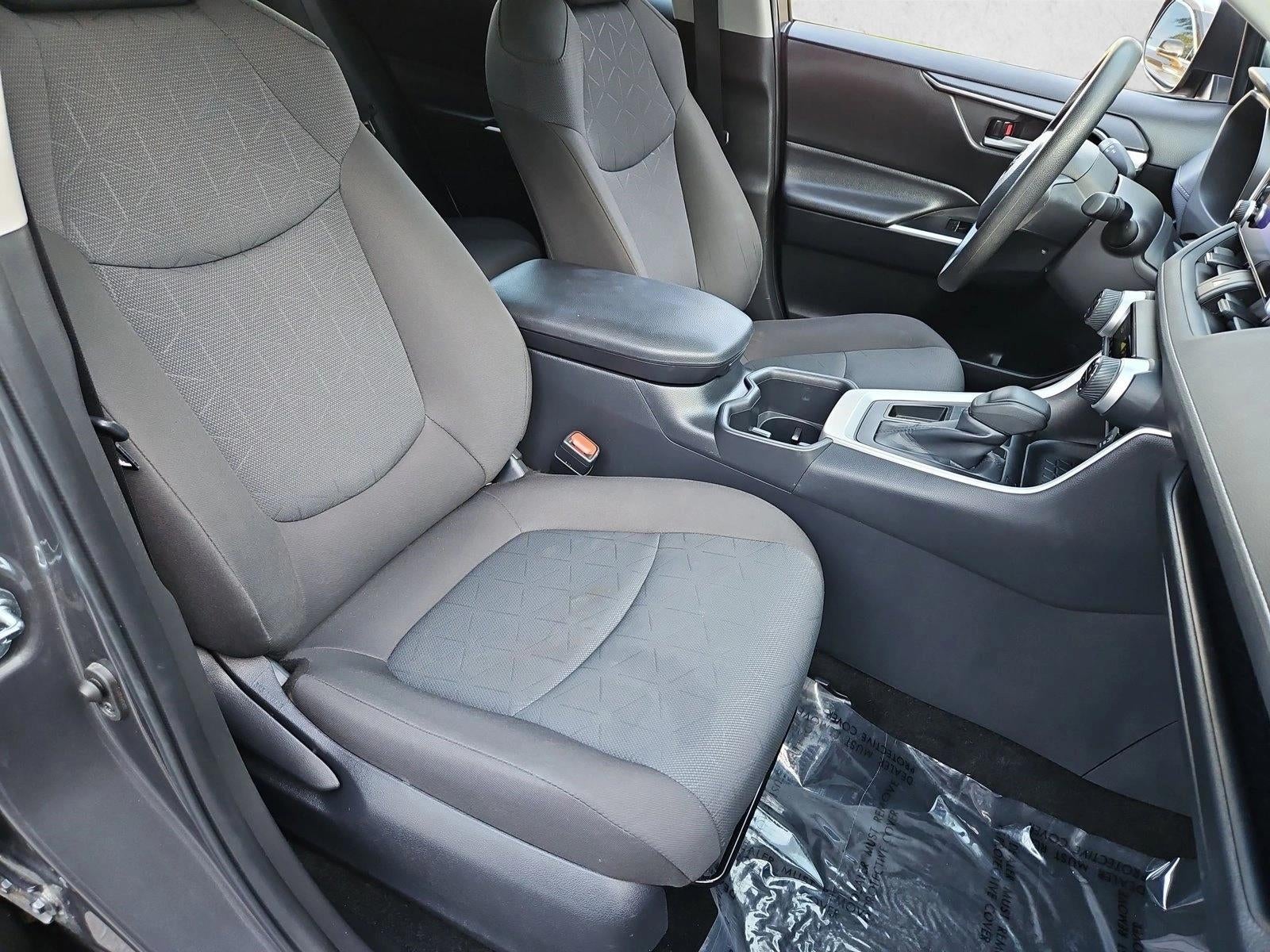 2025 Toyota RAV4 XLE FWD (GS)