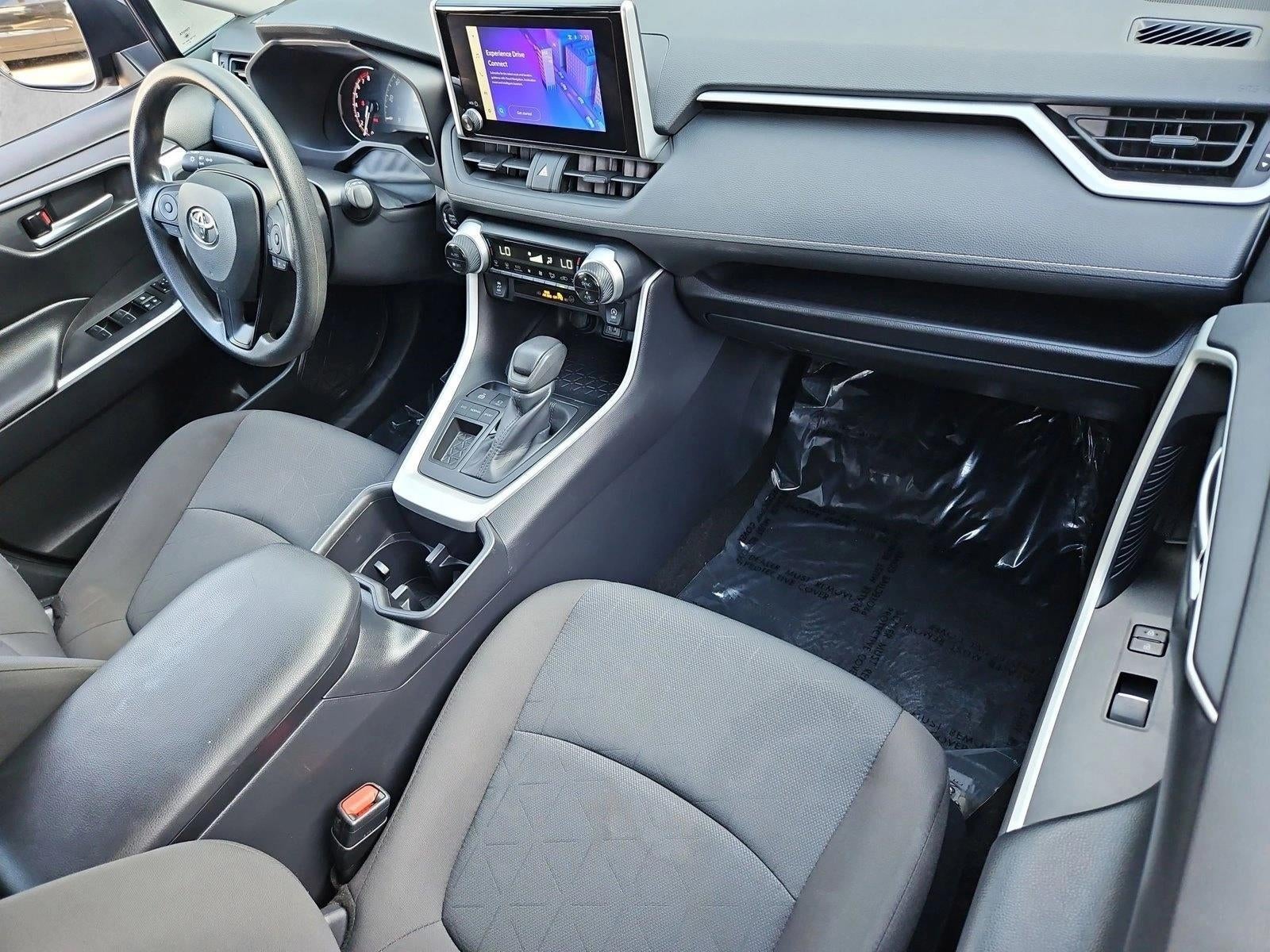 2025 Toyota RAV4 XLE FWD (GS)