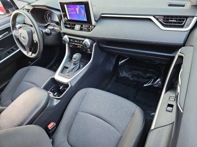 2025 Toyota RAV4 XLE FWD (GS)