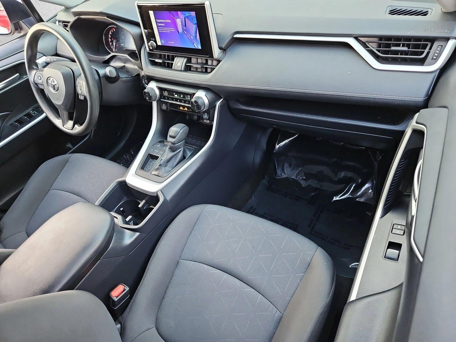 2025 Toyota RAV4 XLE FWD (GS)