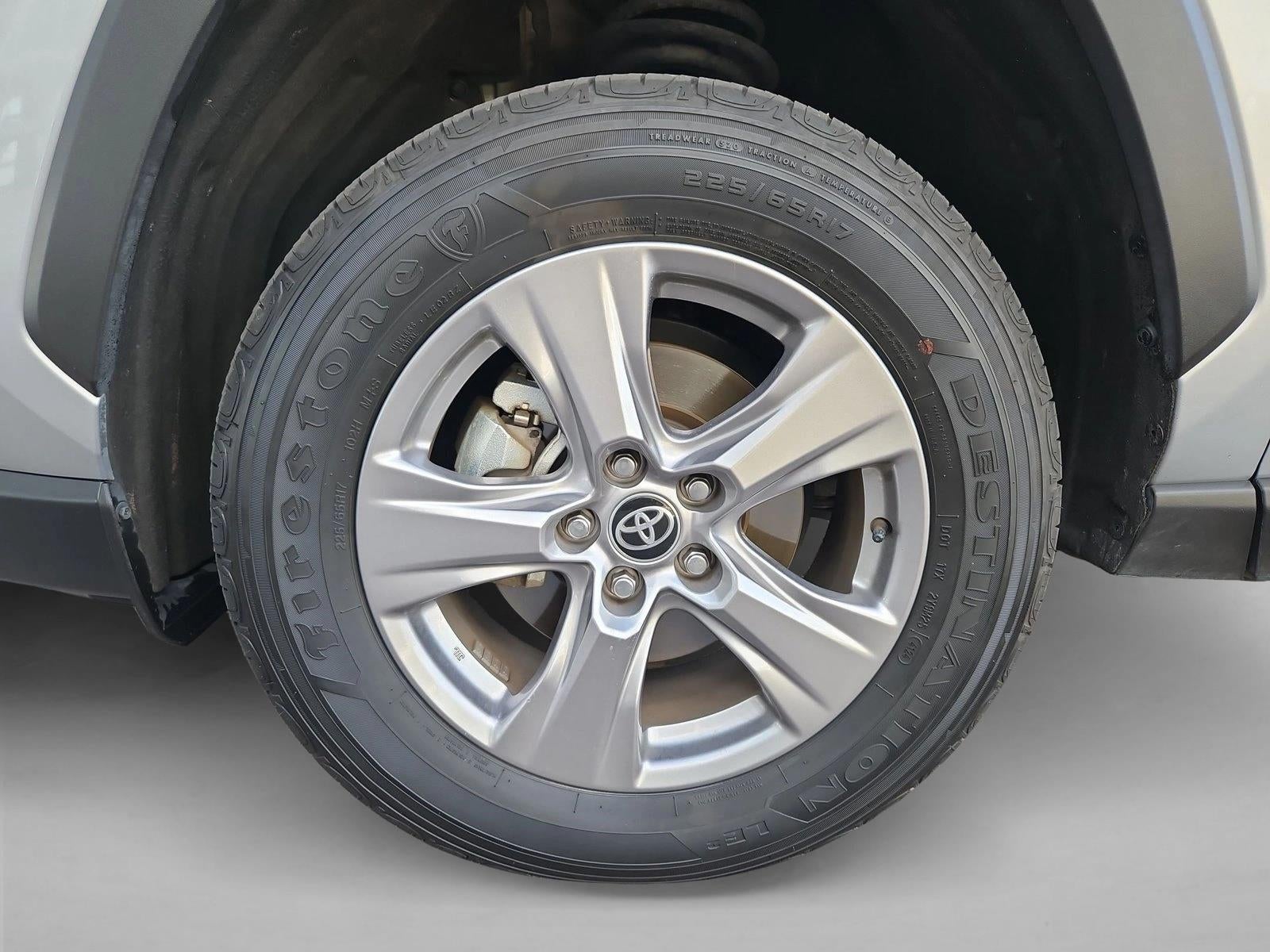 2025 Toyota RAV4 XLE FWD (GS)