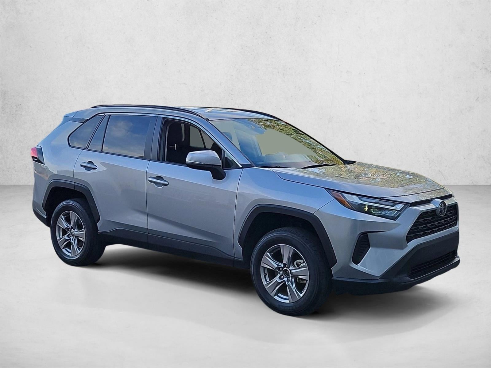 2025 Toyota RAV4 XLE FWD (GS)