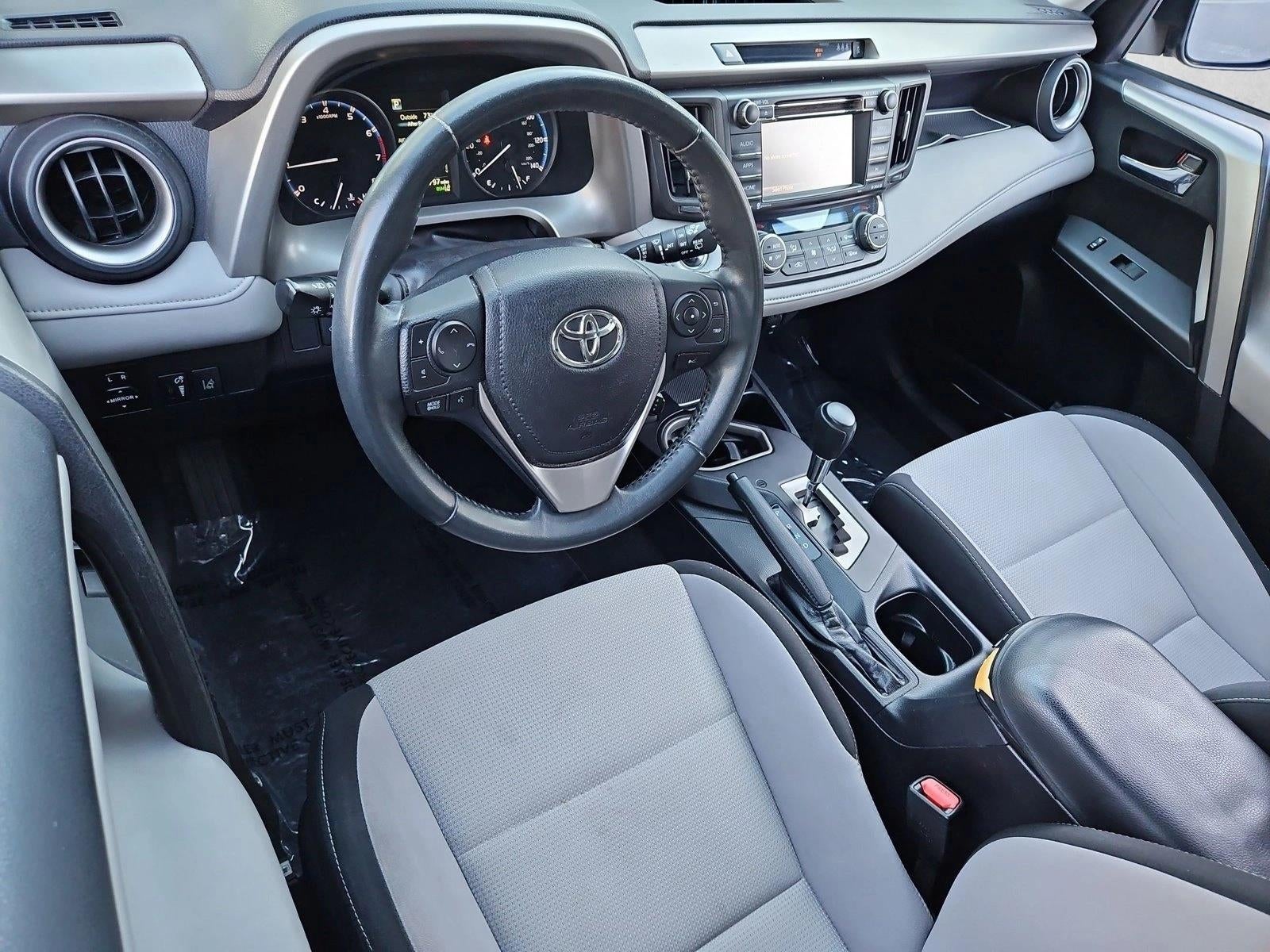 2017 Toyota RAV4 XLE FWD (Natl)