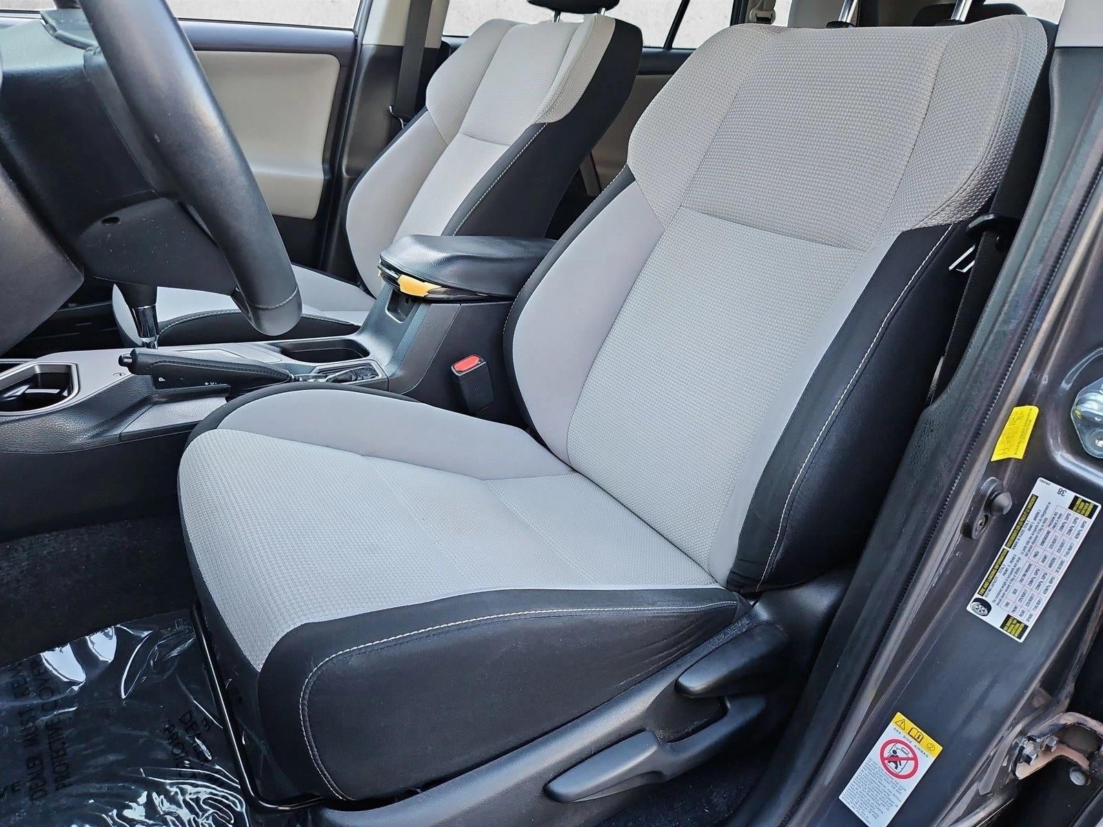 2017 Toyota RAV4 XLE FWD (Natl)