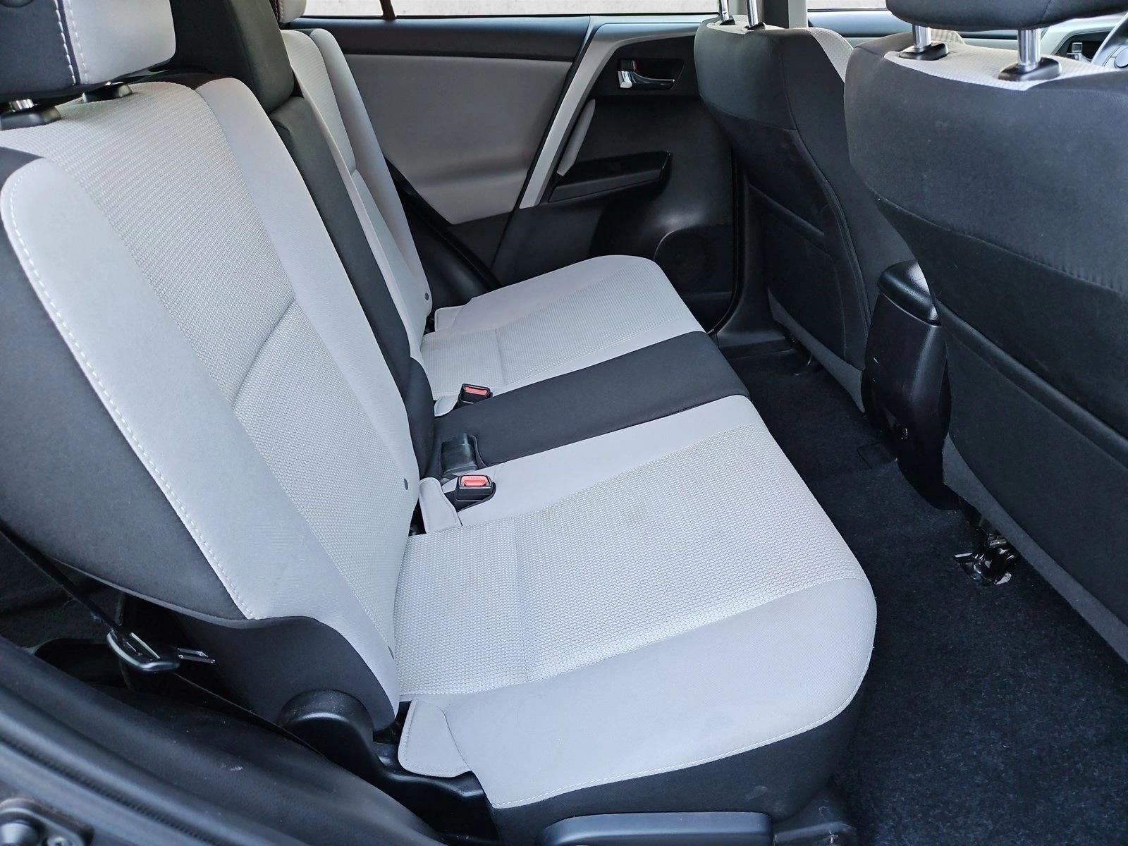 2017 Toyota RAV4 XLE FWD (Natl)