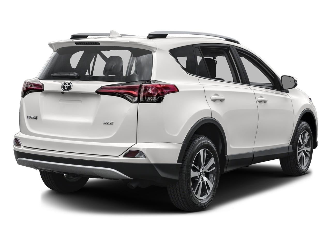 2017 Toyota RAV4 XLE FWD (Natl)