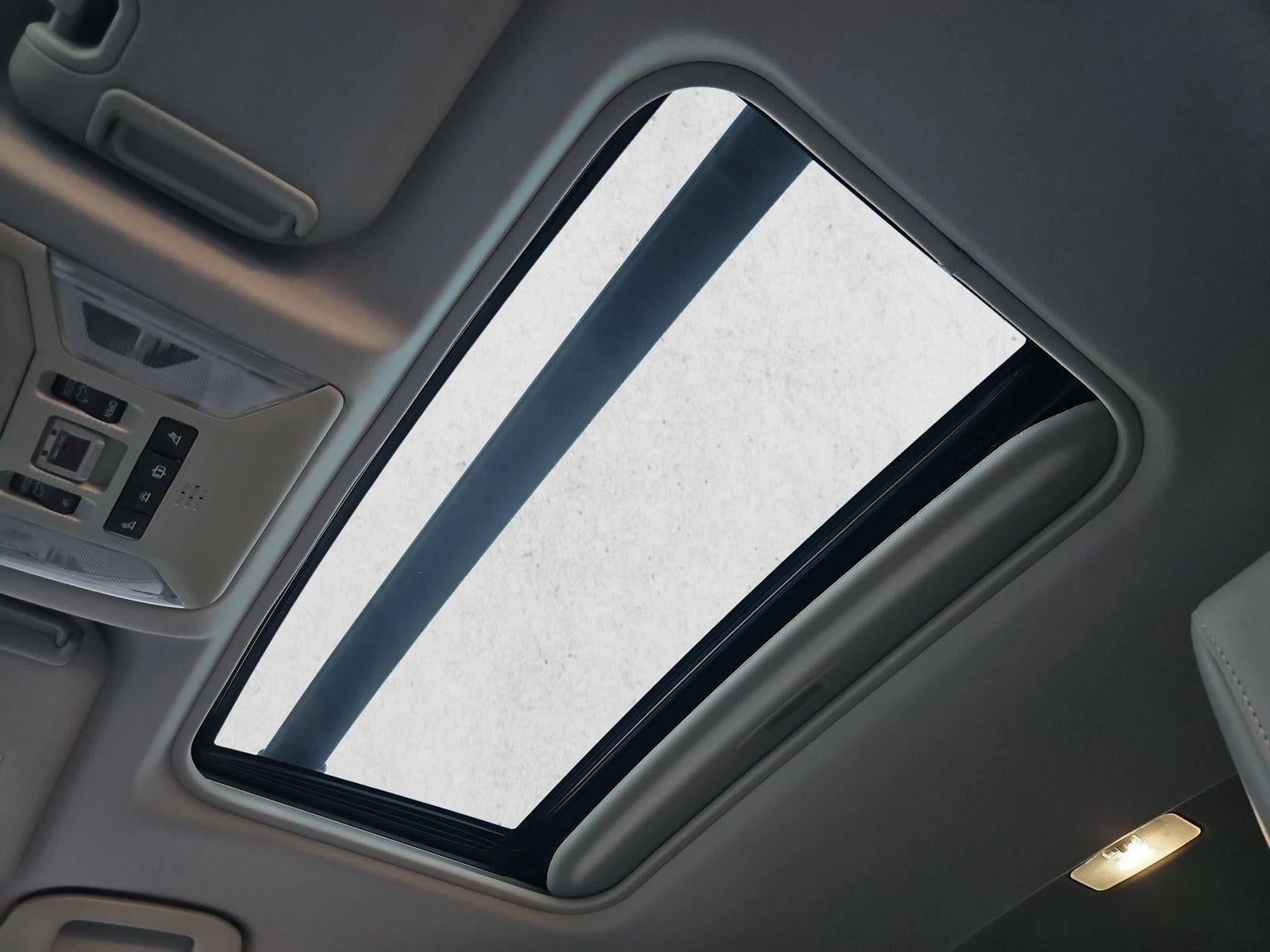 2019 Toyota RAV4 Limited FWD (Natl)