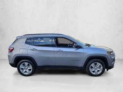 2022 Jeep Compass Latitude FWD
