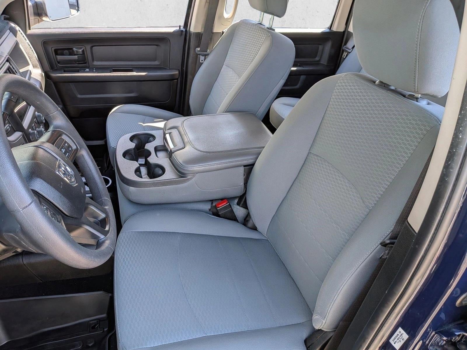2018 RAM 2500 Tradesman 4x4 Crew Cab 6'4" Box