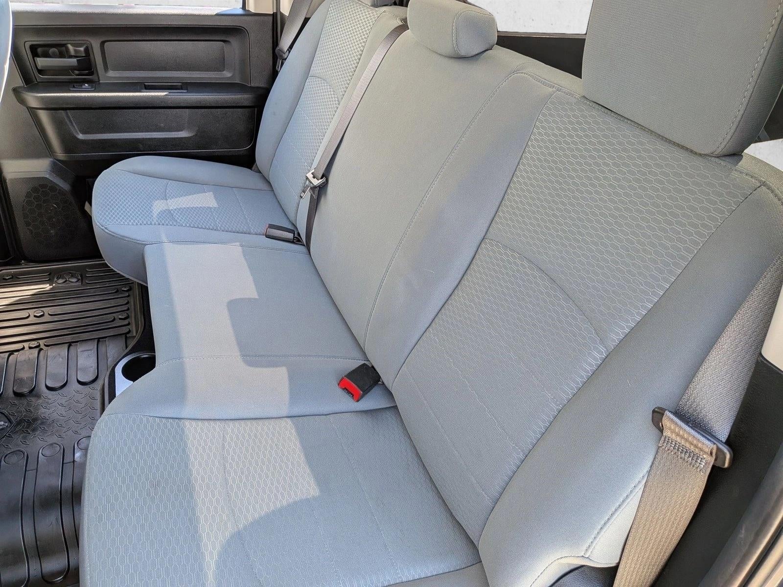 2018 RAM 2500 Tradesman 4x4 Crew Cab 6'4" Box