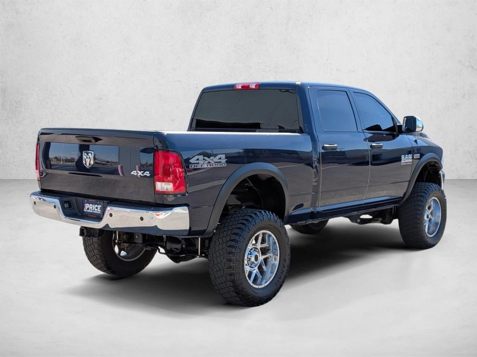 2018 RAM 2500 Tradesman 4x4 Crew Cab 6'4" Box