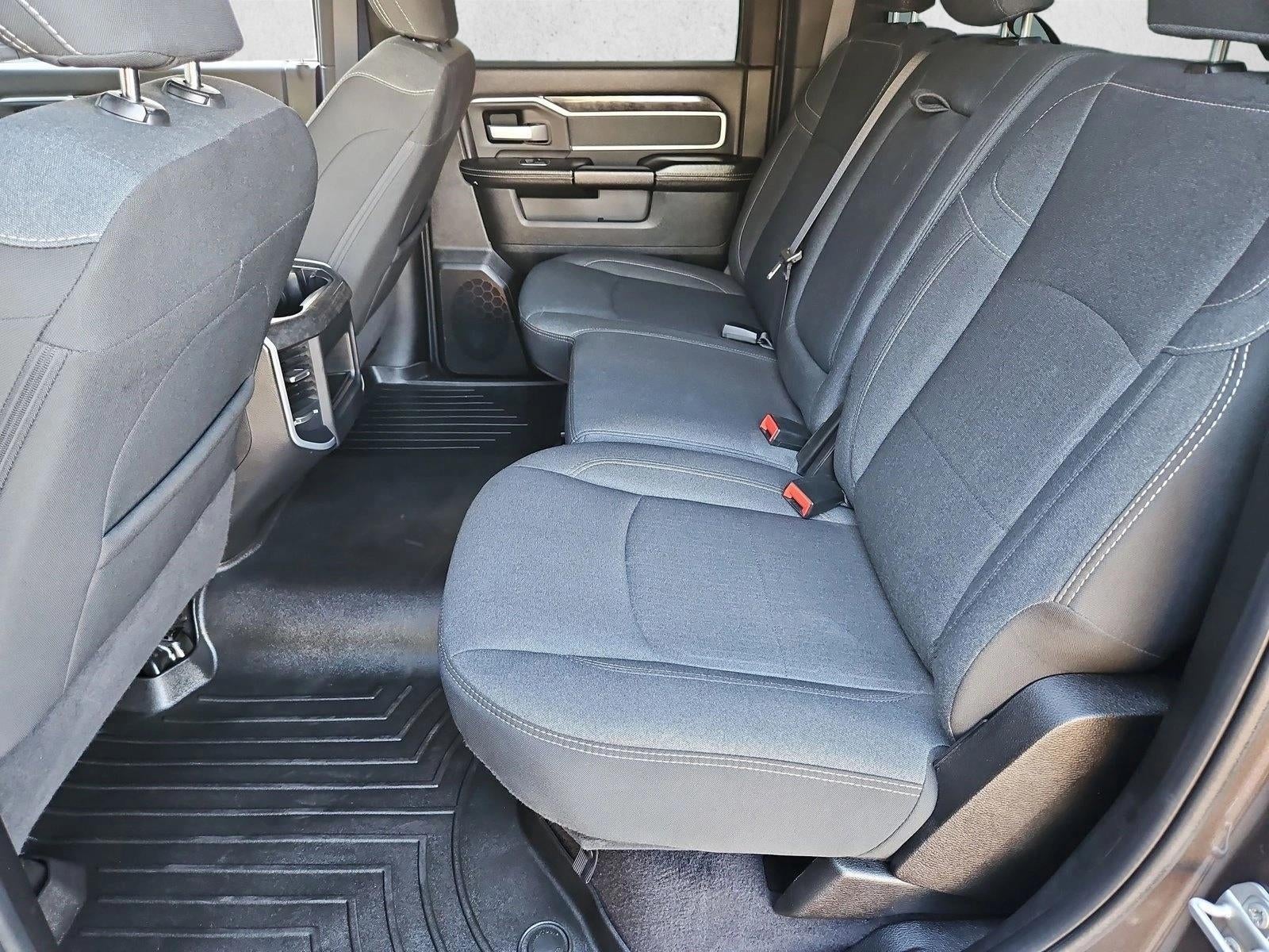 2020 RAM 2500 Big Horn 4x4 Crew Cab 6'4" Box
