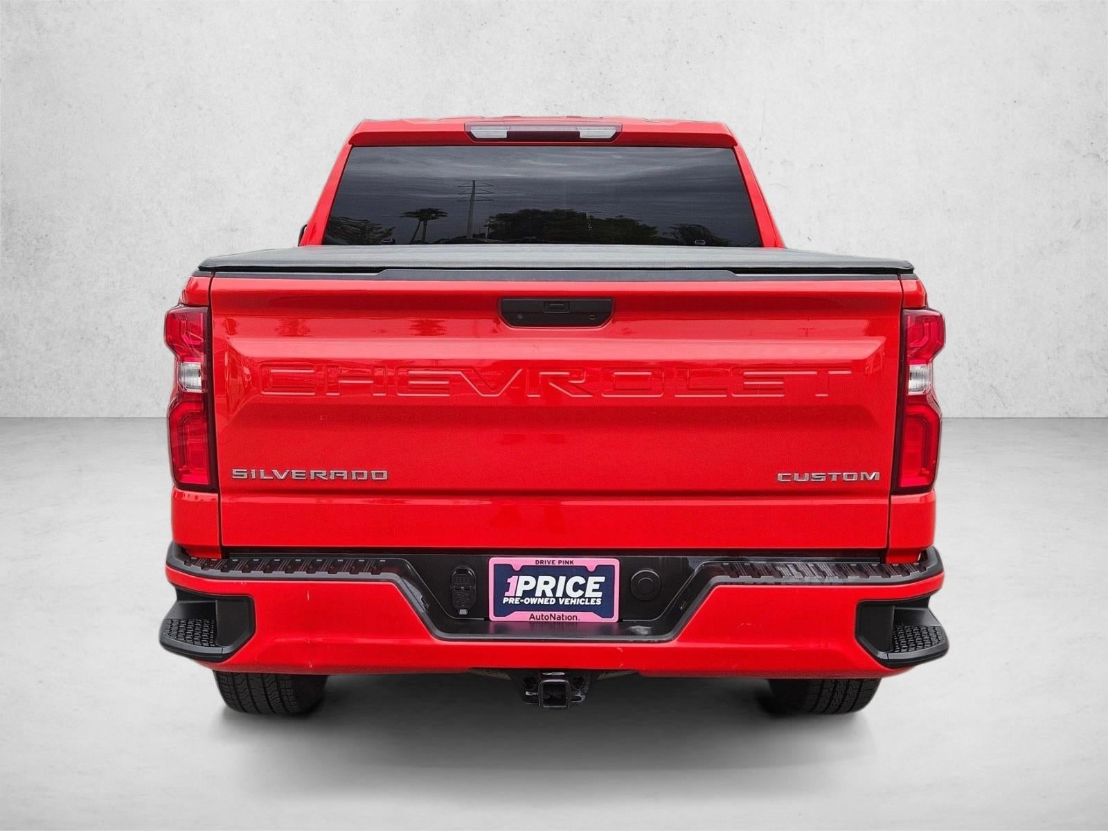 2021 Chevrolet Silverado 1500 Crew Cab Short Box 2-Wheel Drive Custom