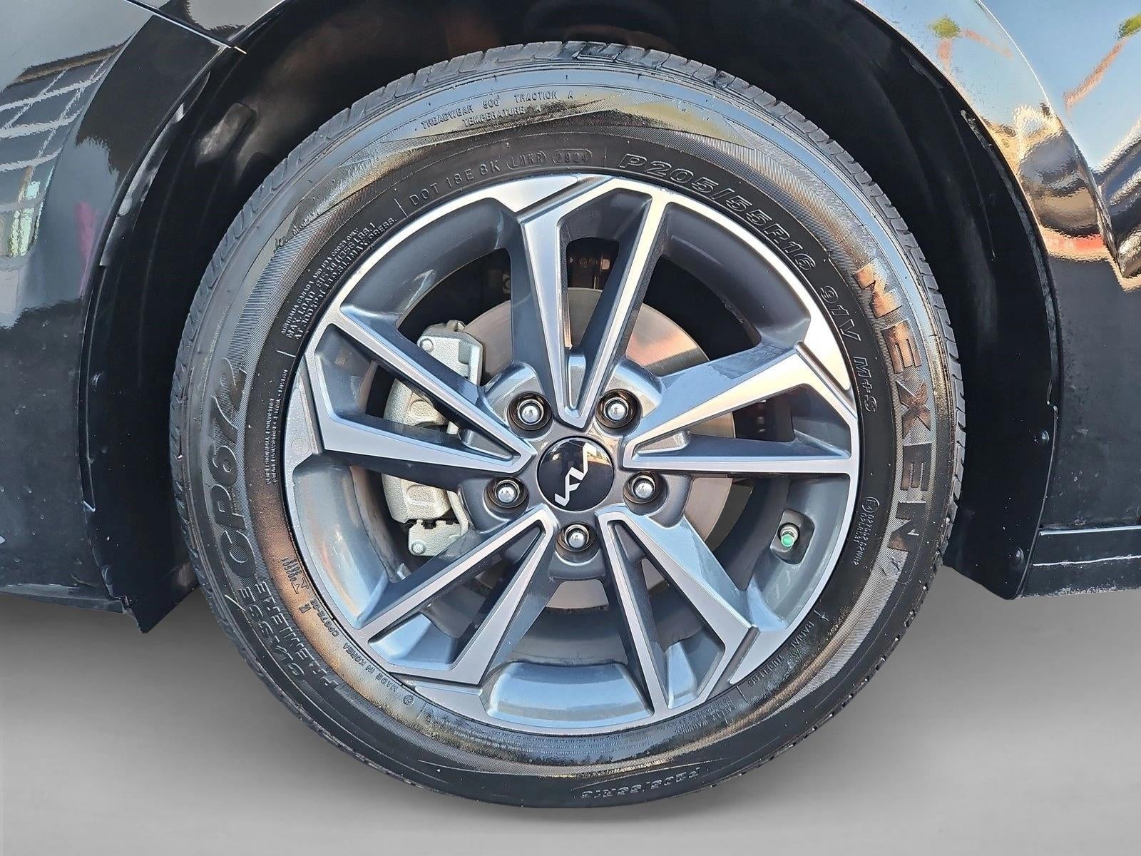 2024 Kia Forte LXS IVT