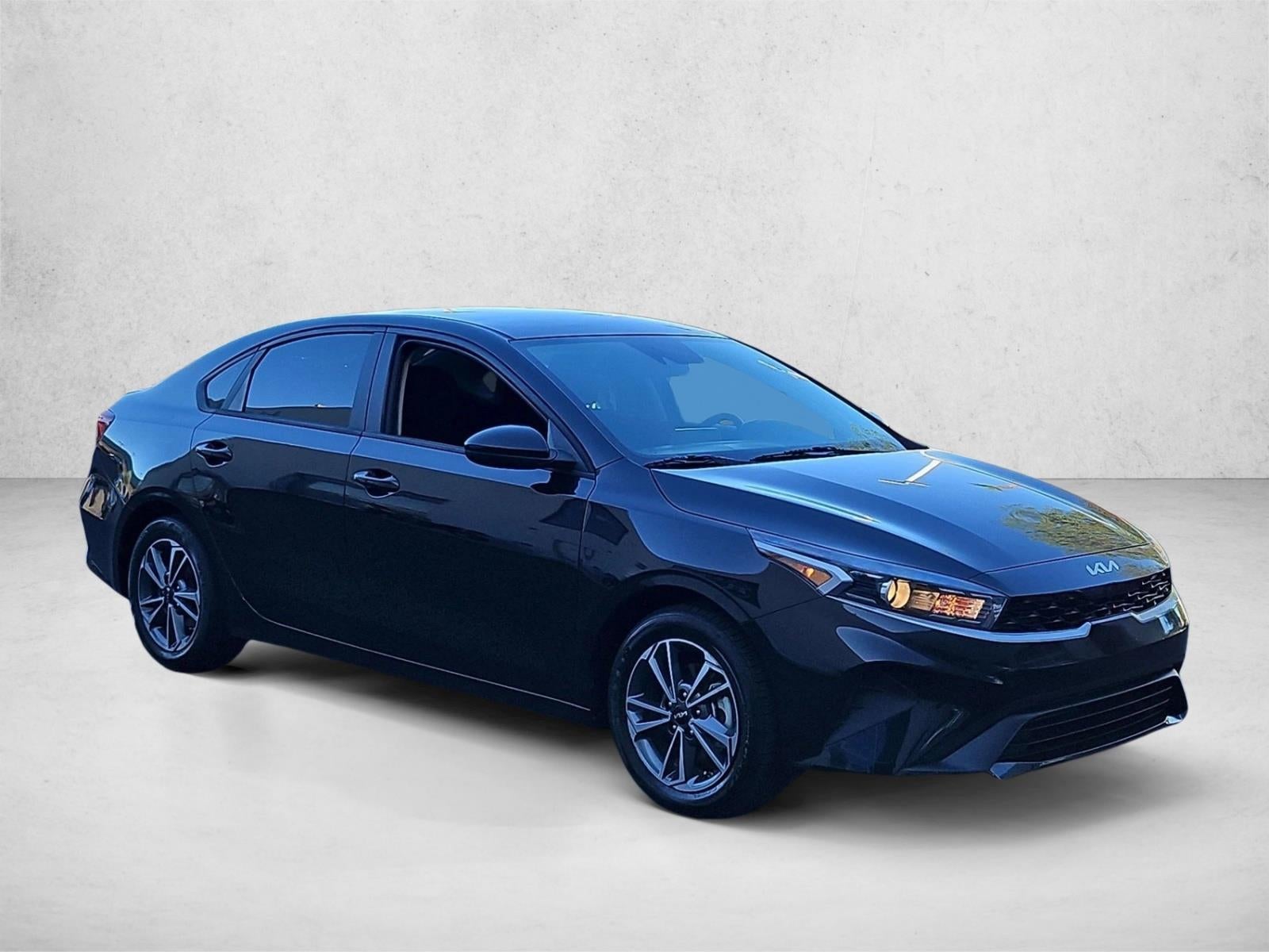 2024 Kia Forte LXS IVT