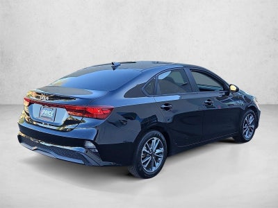 2024 Kia Forte LXS IVT