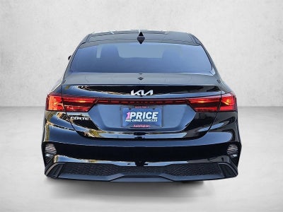 2024 Kia Forte LXS IVT