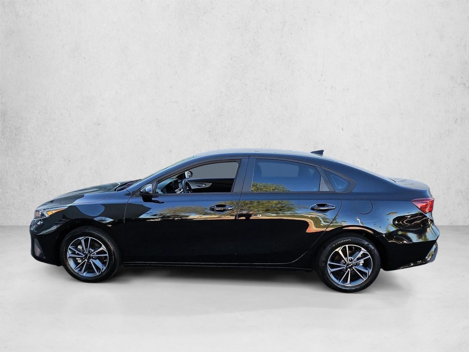 2024 Kia Forte LXS IVT