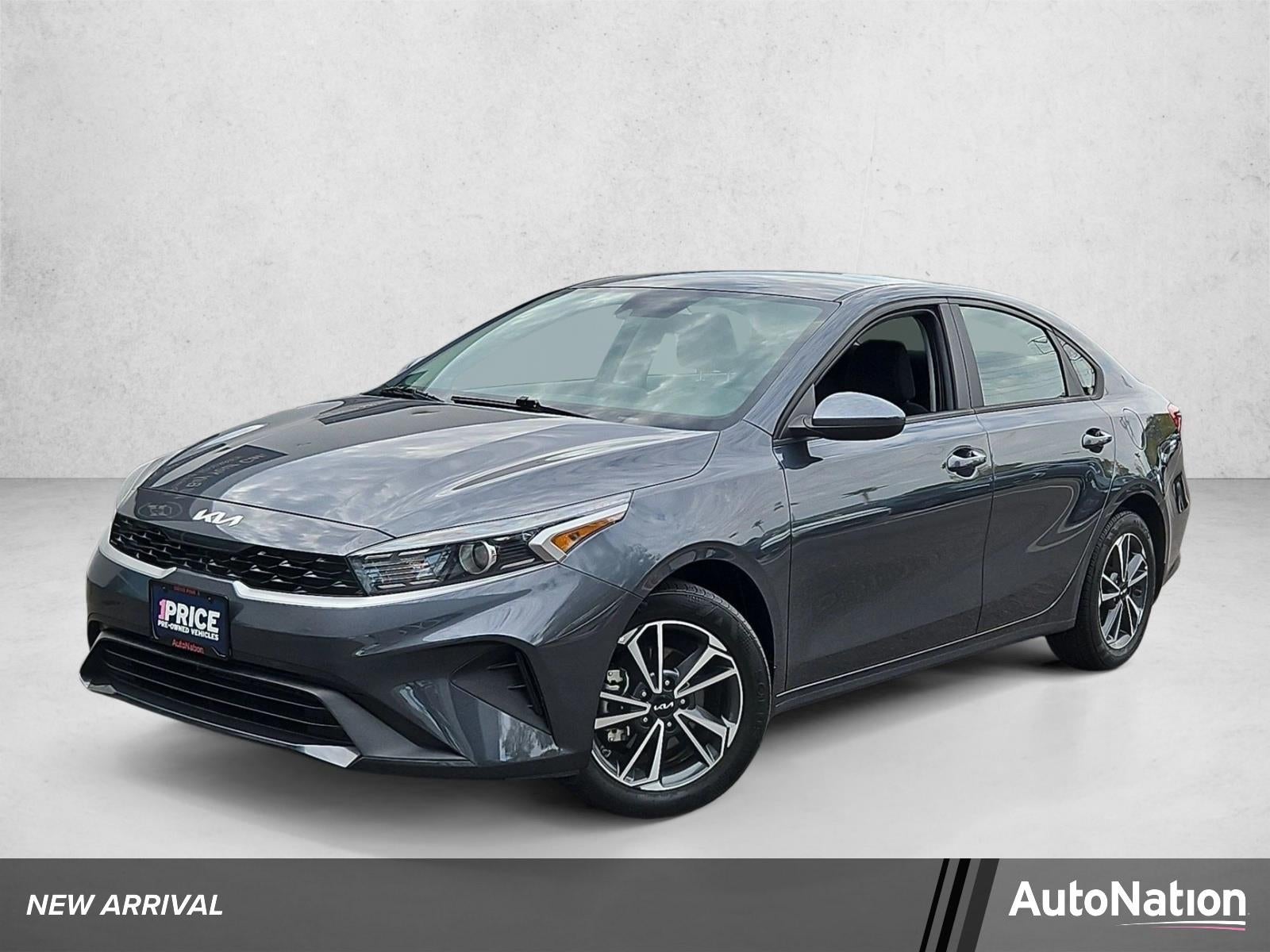2023 Kia Forte LXS IVT