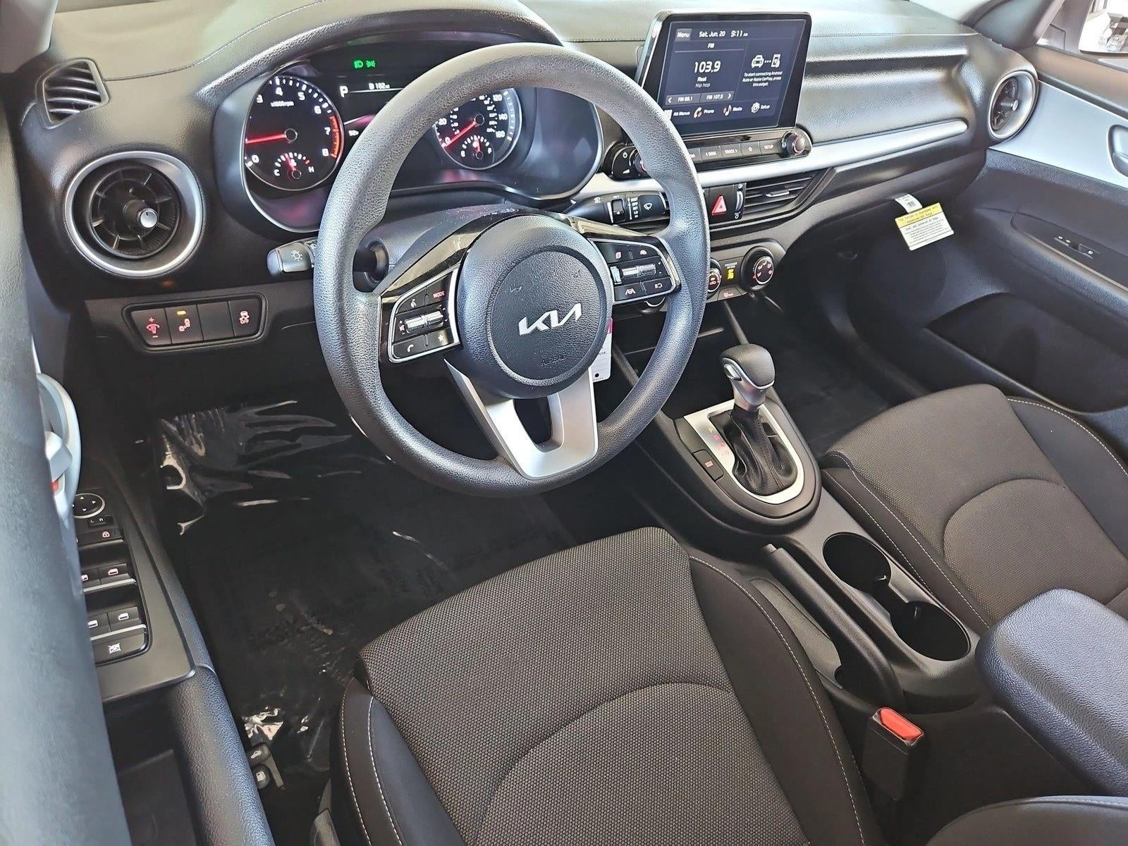 2022 Kia Forte LXS IVT