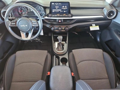 2022 Kia Forte LXS IVT