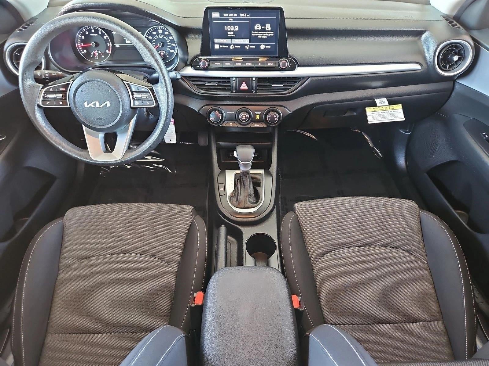 2022 Kia Forte LXS IVT