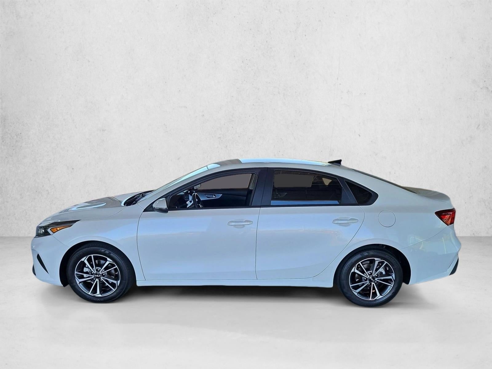 2022 Kia Forte LXS IVT