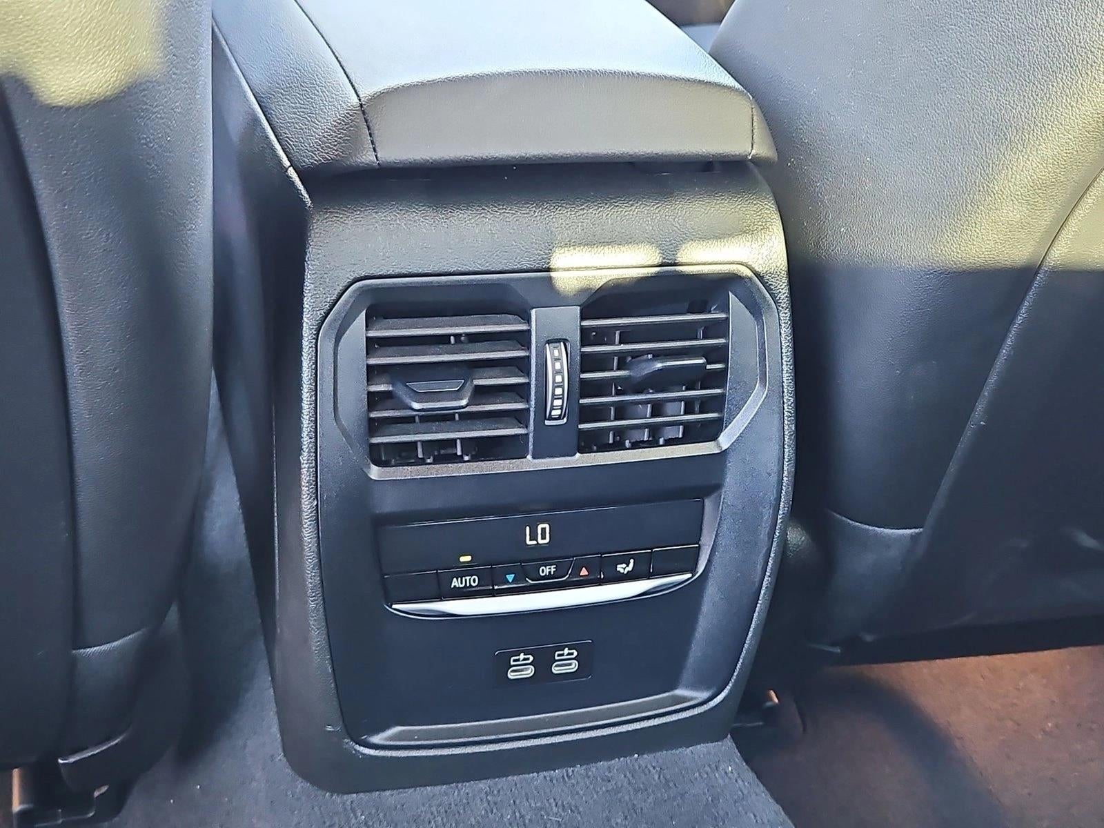 2024 BMW 330i Sedan