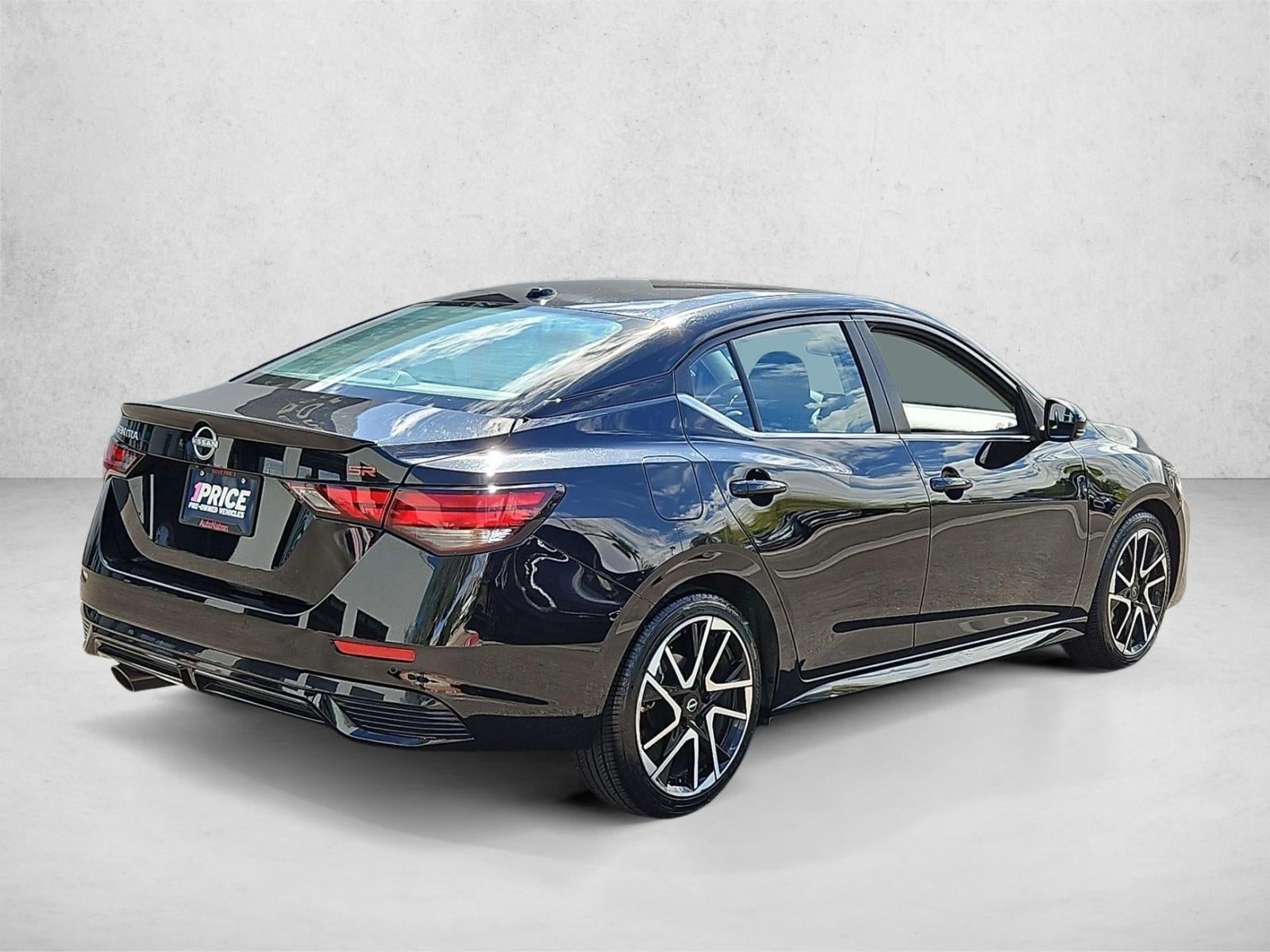 2025 Nissan Sentra SR CVT