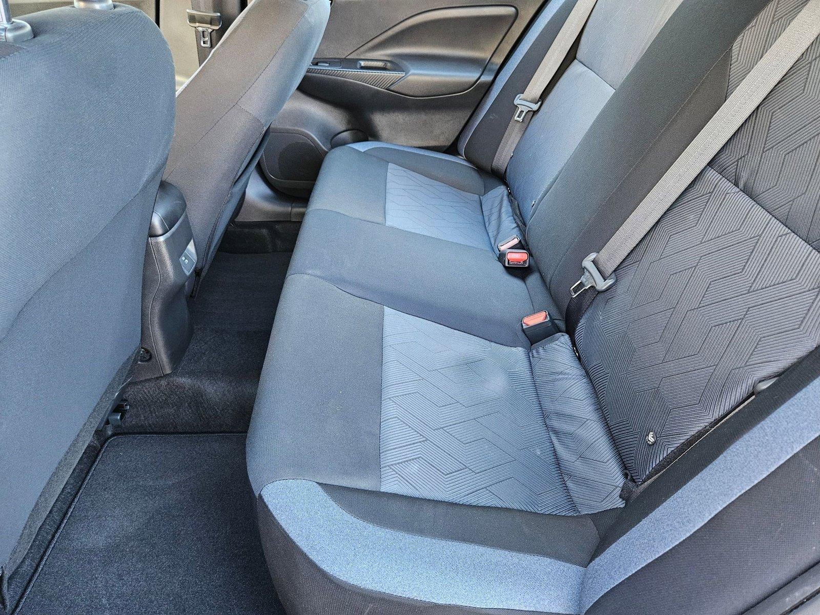 2025 Nissan Versa SV CVT