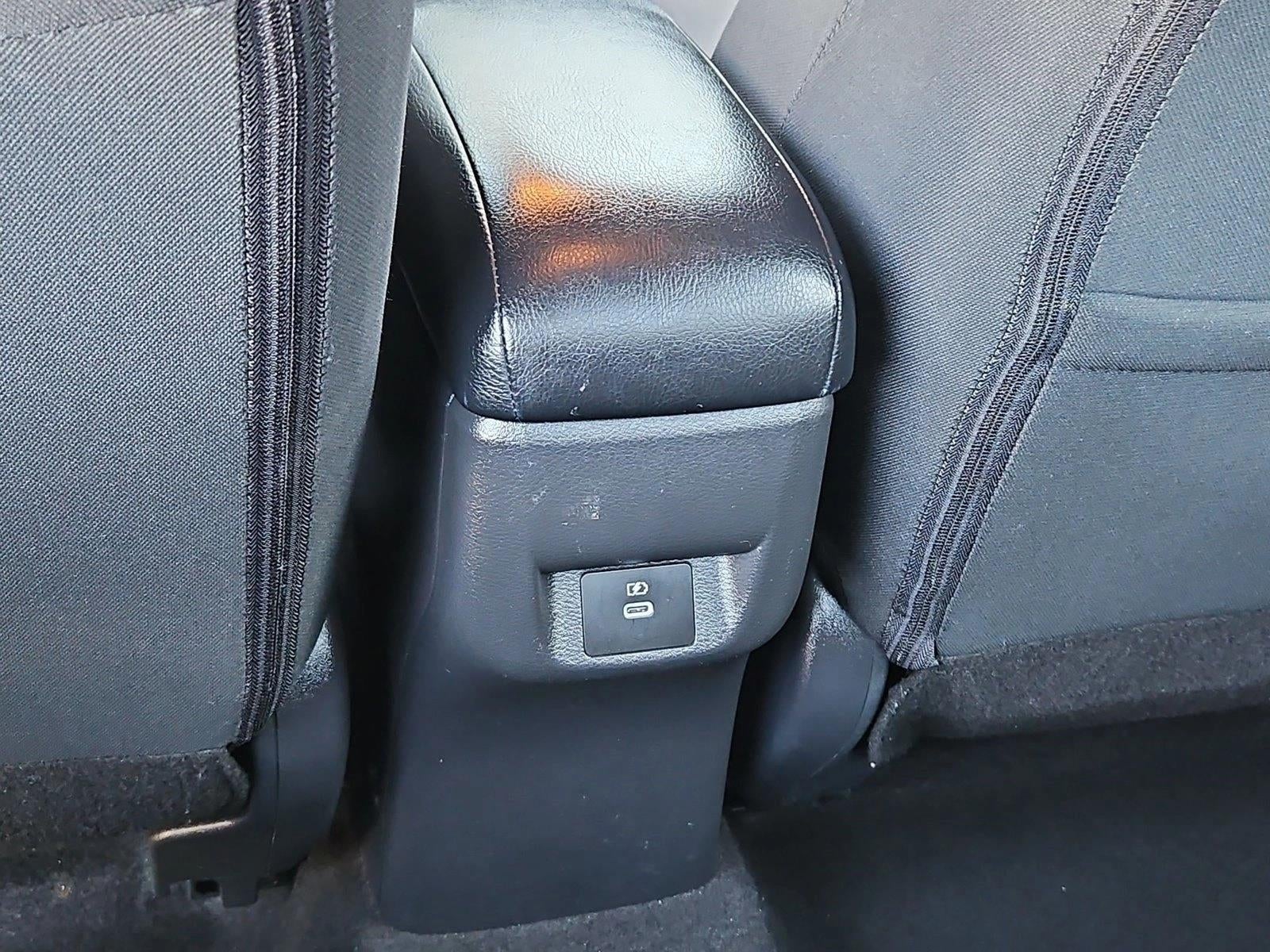 2024 Nissan Versa SV CVT