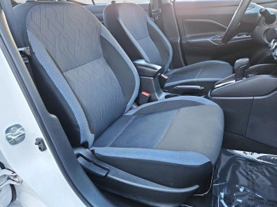 2024 Nissan Versa SV CVT