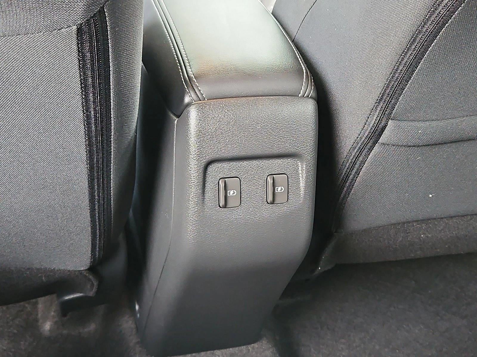 2024 Nissan Kicks SV FWD