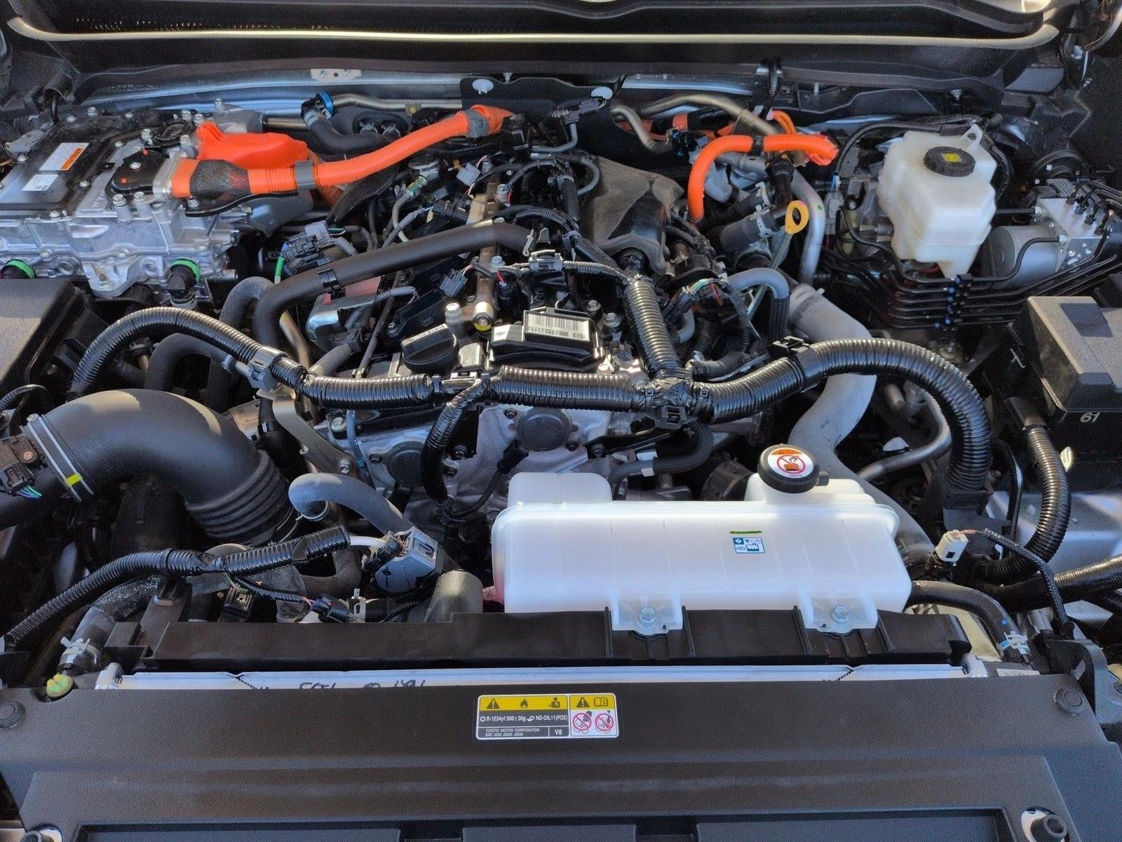 2025 Toyota Tacoma 4WD 4WD TRD Sport Hybrid Double Cab 5' Bed AT (Natl)