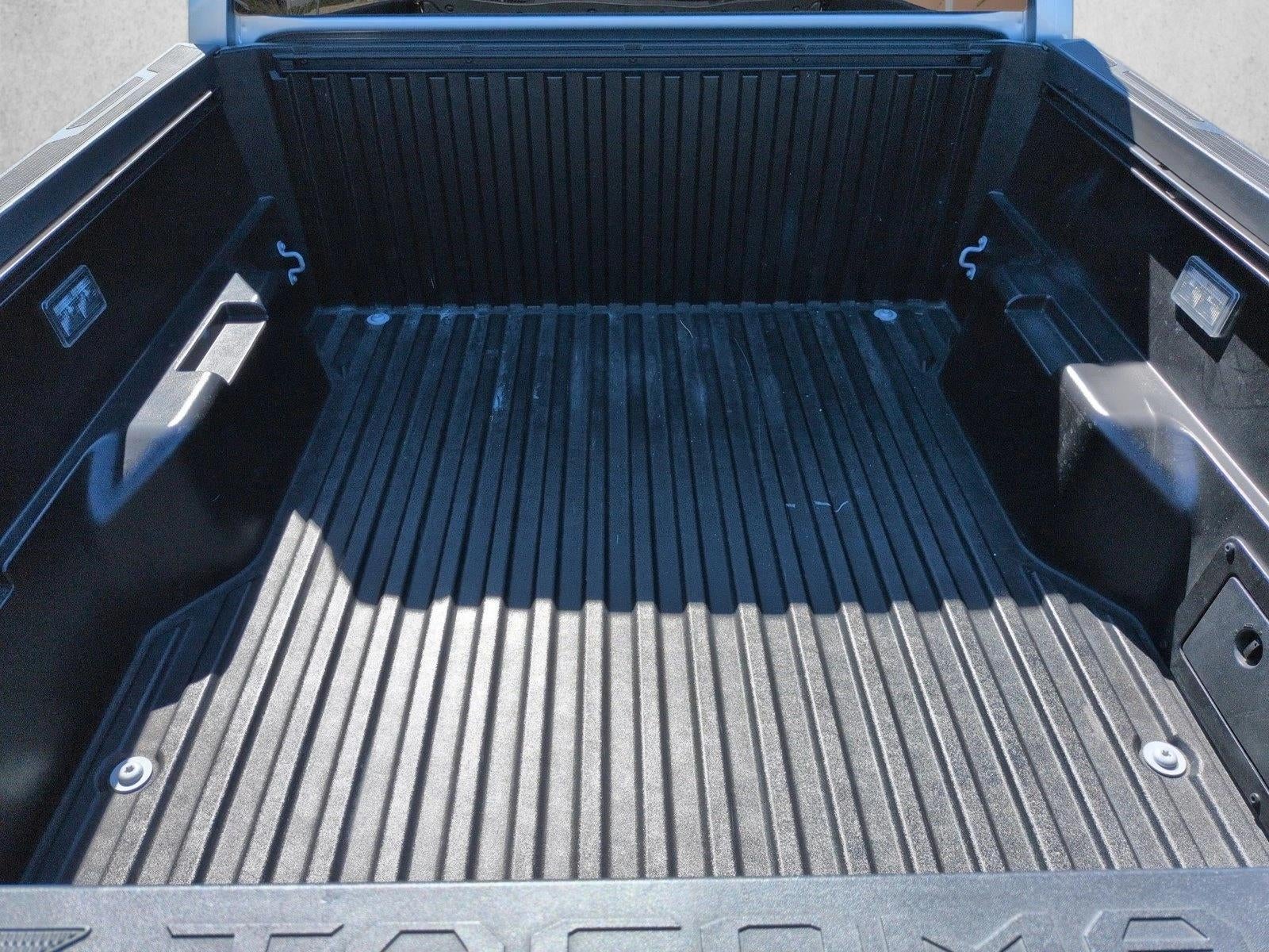 2025 Toyota Tacoma 4WD 4WD TRD Sport Hybrid Double Cab 5' Bed AT (Natl)