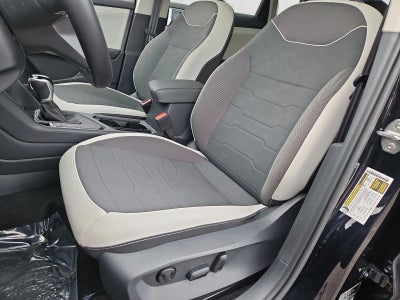 2025 Volkswagen Taos SE FWD