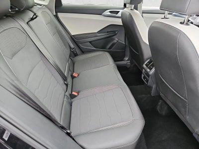 2025 Volkswagen Taos SE FWD