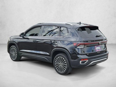 2025 Volkswagen Taos SE FWD