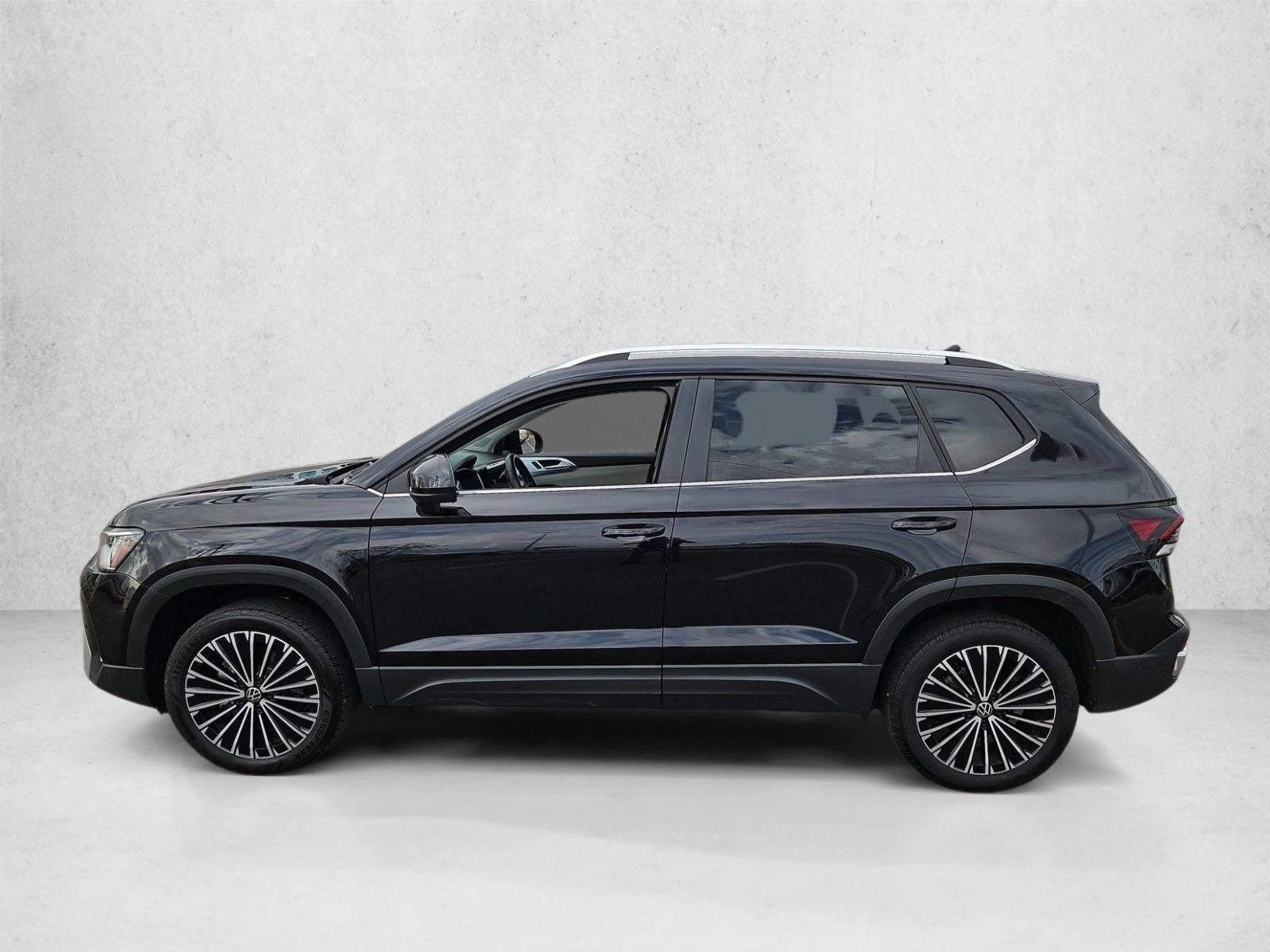2025 Volkswagen Taos SE FWD
